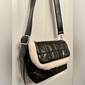NWT Black Quilted Crossbody Bag w/ Cream Sherpa Trim, Trendy Y2K Winter Purse